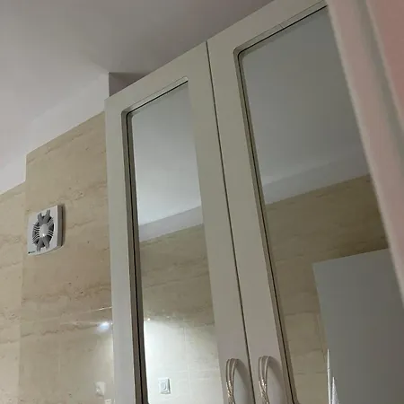 Saturn Sunrise Apartament *